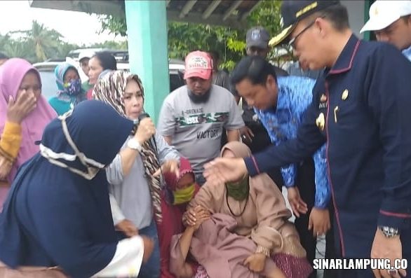 Nelayan Saf Ditahan Polairud, Keluarga Histeris Mengadu ke Bupati Zaiful Bokhari