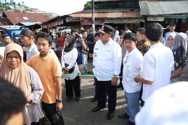 Gubernur Arinal Pantau Operasi Pasar Gula