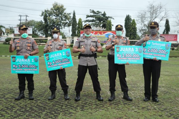 Terbaik dalam Operasi Cempaka dan Antik Krakatau 2020 Empat Kapolsek Dapatkan Reward Kapolres Lampura