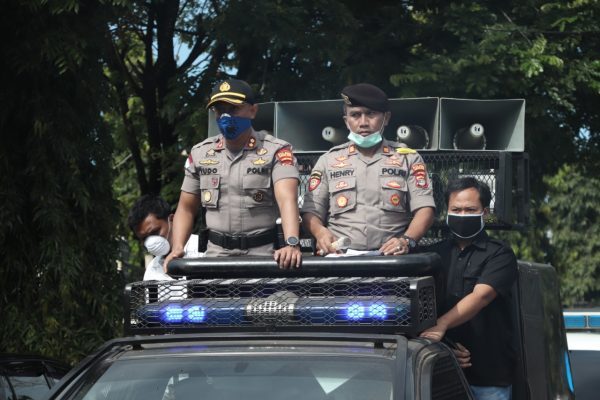 Lawan Covid-19, Kapolres Lampura Pimpin Penyemprotan Disinfektan Serentak