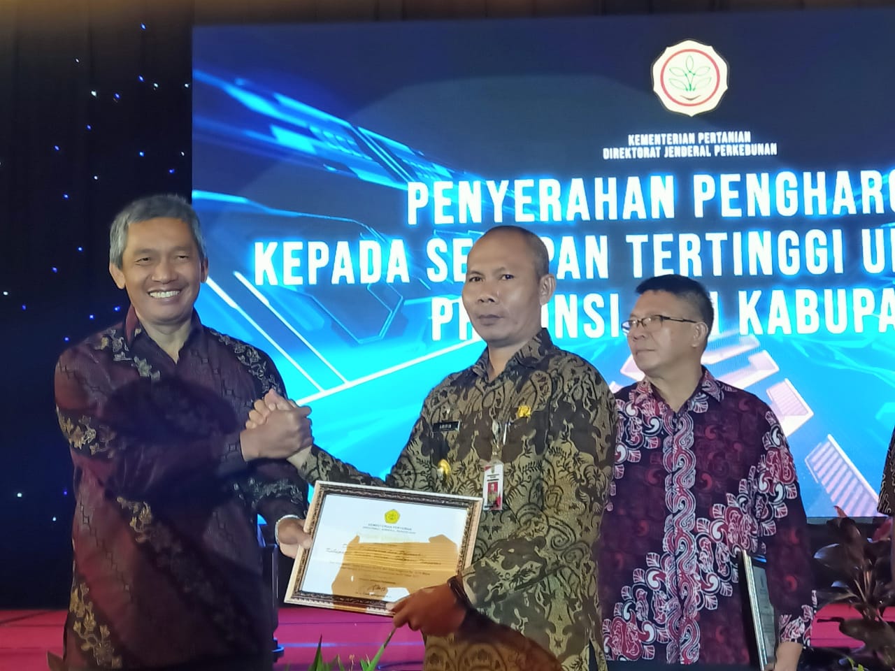 Proyek Pupuk Majemuk Rp6 Miliar, Kadisbun Way Kanan Jual Nama Penegak Hukum?