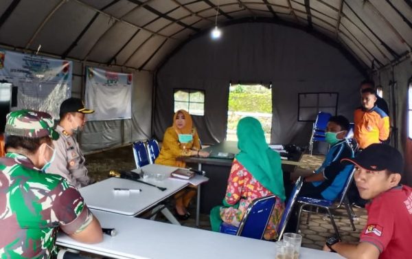 Motivasi Tim Gugus Tugas Covid-19 Bupati bersam Forkopimda Tanggamus Kunjungi Posko