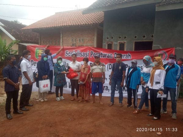 Mardiana Sosialisasikan Perda No. 1/2016 dan Aksi Sosial Lawan Covid-19 di Sawojajar