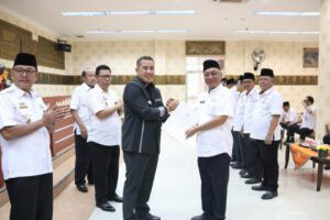 Bupati Dendi Serahan SK DRD Pesawaran Tahun 2020