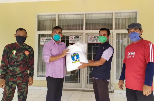 Community TBC-HIV Care ‘Aisyiyah dan MCCC Lamteng Serahkan Bantuan Ke Dinkes Lamteng