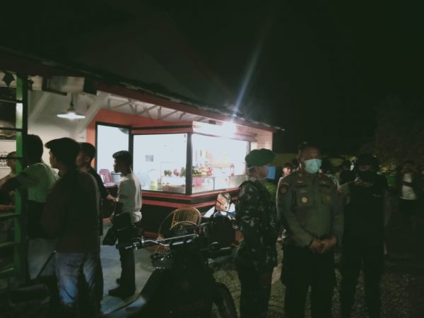 Kapolres dan Wakil Bupati Padang Pariaman Siap Laksanakan PSBB, Lakukan Patroli