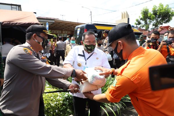 Bupati DRA Luncurkan Gerakan Bhakti Sosial Polda Sumsel Peduli Covid-19 di Muba