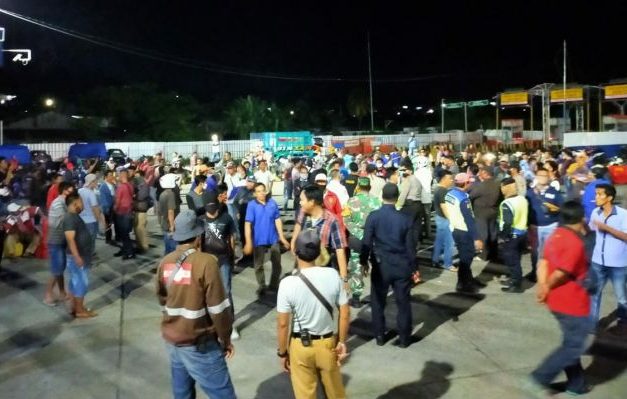 Bakauheni Macet Hingga Lima Jam Ribuan Sopir Truk Protes Kebijakan Tiket Online ASDP