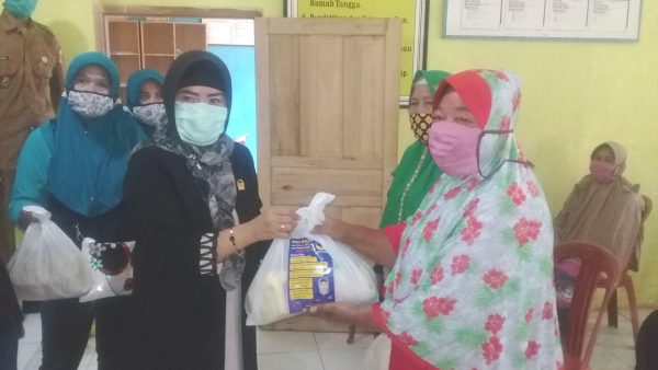 Legislator Mardiana Sosialisasikan Program Ketahanan Pangan dan Pemukiman Sehat Layak Huni