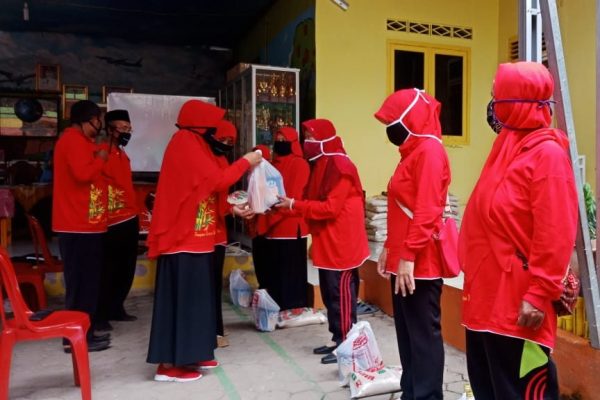 IGTKI Kabupaten Pringsewu Bagkan Sembako Untuk Guru Terdampak Covid-19