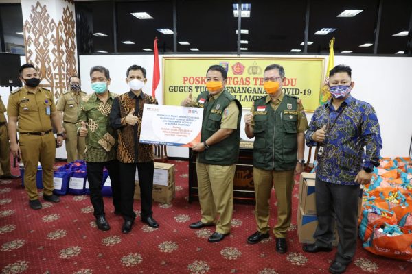 Gubernur Lampung Banjir Bantuan Partisipasi Masyarakat dalam Penanganan Covid-19