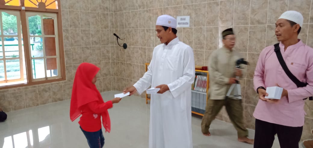 ‘Sawojajar Berbagi’ Santuni Yatim Piatu