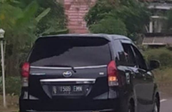 Teror Senjata Api, Pria Menggunakan Mobil Avanza Todong Warga di Baradatu Way Kanan