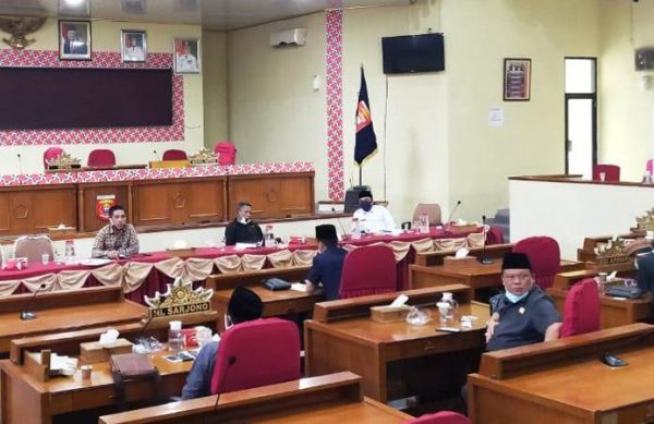 Ramai di Medsos, DPRD Lampung Barat Bantah Terima Uang Pengesahan Anggaran Covid-19