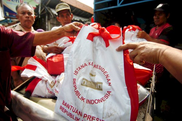 Bantuan Kemensos Untuk Covid-19 Tersendat Karena Urus Bantuan Presiden