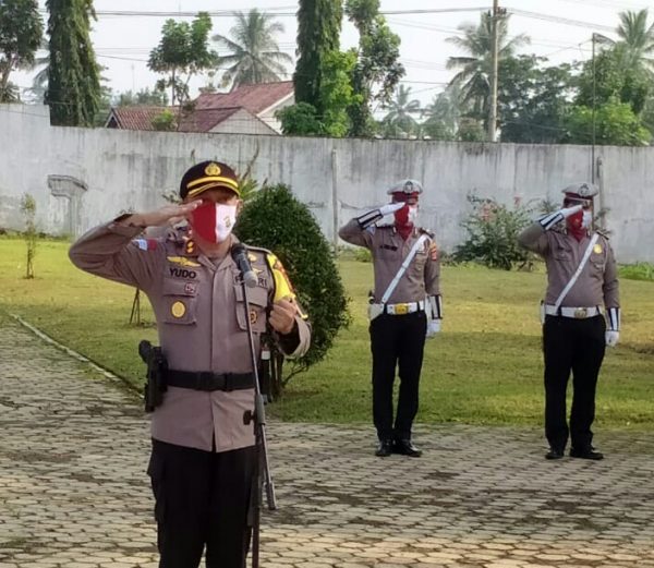Rangkaian Hari Bhayangkara ke-74, AKBP Bambang Yudho Martono Pimpin Ziarah Pahlawan