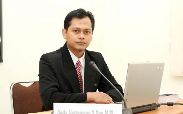 Satu Tahun Arinal-Nunik Lampu Kuning