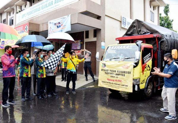 Kota Metro Terima 1750 Paket Sembako Pasar Murah Provinsi Lampung