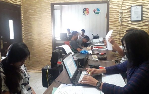 Gerebek Rumah Saat Pesta Narkoba, Polisi Tangkap Empat Pria dan Satu Wanita Muda