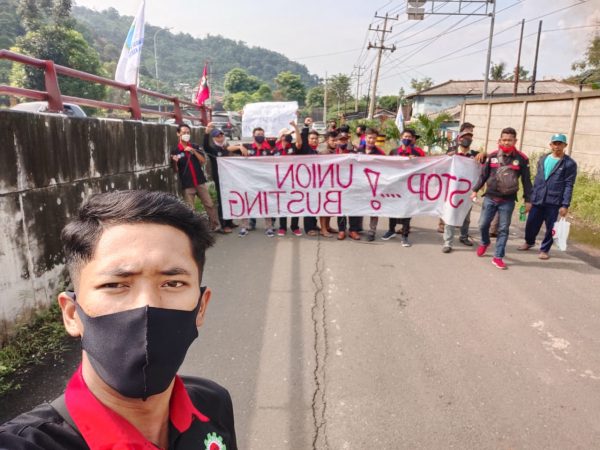 Buruh PT. Tanjungenim Lestari Pulp & Paper Lampung Unjukrasa, Tuding Perusahaan Melanggar Putusan MK