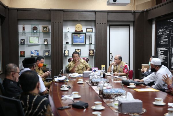 PTS Sampaikan Penerapan New Normal di Kampus Kepada Gubernur