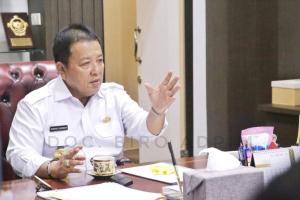 Rapat Dengan Pertamina Gubernur Bahas Pengendalian BBM Solar Bersubsidi