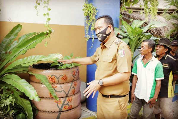 Dengan Budamlim, Sampahpun Berguna Untuk Membudidayakan Ikan