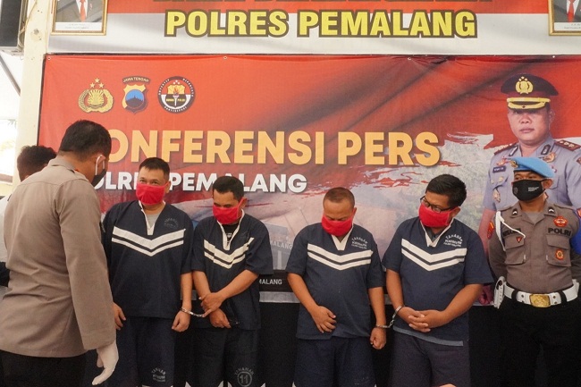 Peras Kepala Desa Oknum Ketua Organisasi Wartawan dan Tiga Wartawan Terjaring OTT Polisi BB Rp10 Juta