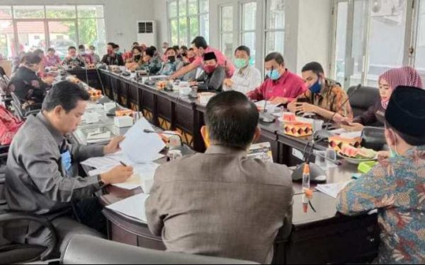 Tidak Tahu Jika Ditanggung Anggaran Dinas Kesehatan Direktur RSUD Bob Bazar Akan Kembalikan Penarikan Biaya Pasien Covid-19