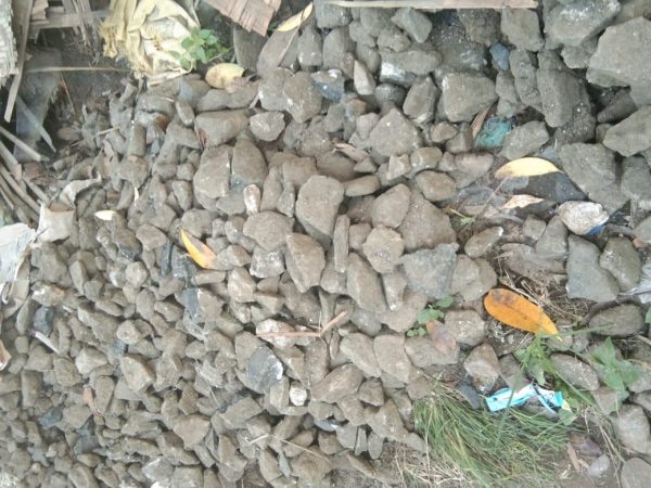 Warga Protes Suplier BSP RTLH Kabupaten Serang Kirim Barang Tidak Sesuai Spek