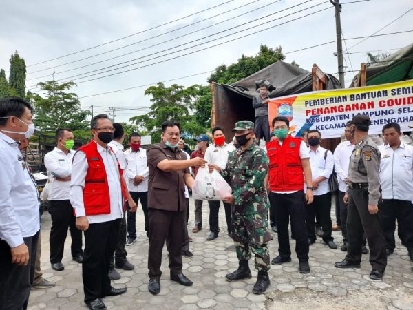Sebanyak 2.073 Paket Sembako Disebar Di Kecamatan Penengahan