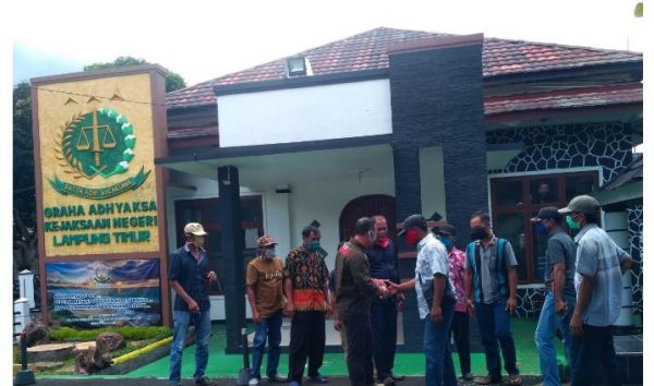 Kajari Lamtim Dinilai Lamban Tangani Laporan Kasus Dana Desa Format Siapkan Aksi Unjukrasa