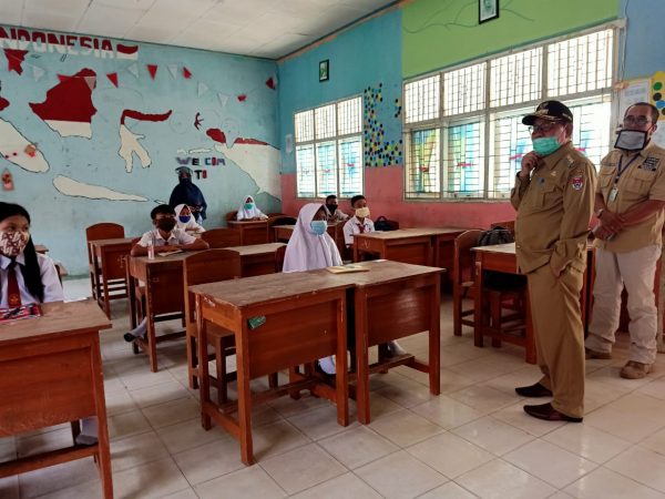 Mulai Belajar di Sekolah Bupati Saply Sidak Kesiapan SMP dan SMK di Mesuji