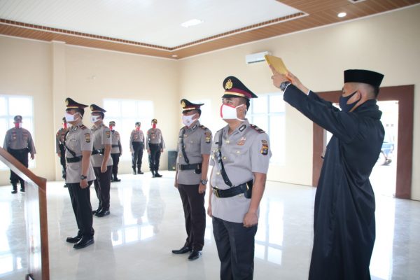 Polresta Metro Gelar Sertijab Kasat Intel dan Kasat Resnarkoba