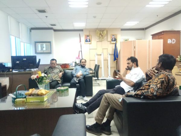 Mualem dan Fachrul Razi Rapat Teknis Pemulangan Warga Aceh di Malaysia Bersama BNPB Pusat