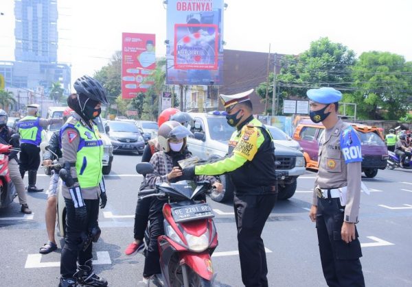 Operasi Patuh Krakatau 2020 Dirlantas Terapan Edukasi, Polresta Libatkan Polwan Bersepatu Roda