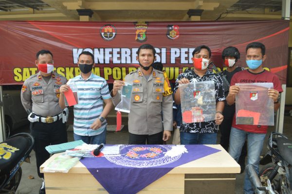 Polres Tulang Bawang Tangkap Suami Istri Jajakan Anak Dibawah Umur Jadi PSK