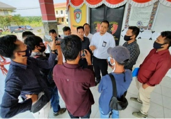 Bupati Nanang Ermanto Polisikan Sutrimo Kades Margodadi Soal Tudingan Ijazah SMA Palsu