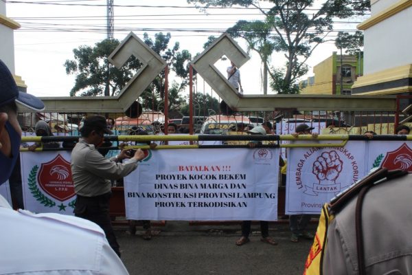 LSM Tuding Kadis dan Kabid BMBK Lampung Serta Plt ULP Terlibat Kongkalikong Kondisikan Tender Kurung Ratusan Miliar Proyek Tahun 2020