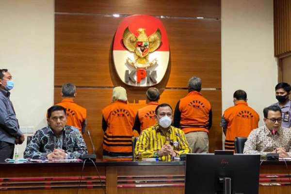 Proyek Fiktif Direktur Utama PT Waskita Beton Precast Jarot Subana Ditahan KPK
