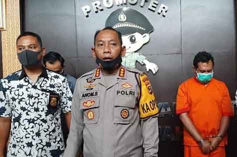 Sempat Mengaku Dosen IBA Pelaku Pedofil Anak Itu Ternyata Dosen Universitas Katolik Musi Charitas Palembang.