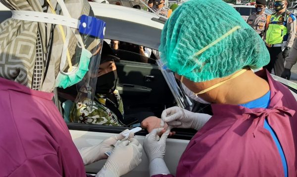 Tutup Operasi Patuh Krakatau Sat Lantas Polresta Bandar Lampung Rapid Test Gratis Puluhan Pengemudi