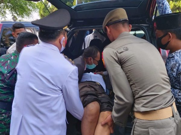 Kepala Diskoperindag Tanggamus Terkapar di Kamar Mandi Pemda Usai Upacara HUT RI Masih Gunakan Masker Merah Putih