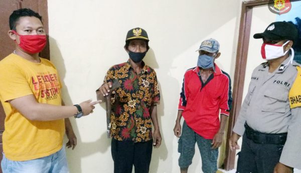 Warga Serahkan Senjata Api ke Polsek Rawa Pitu dan Polair Rawajitu
