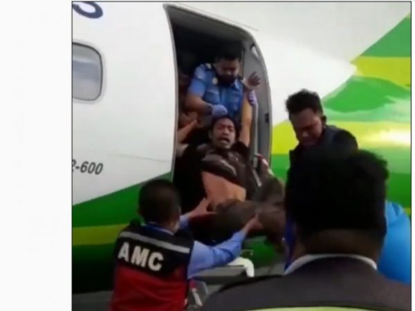 Pertama Dalam Sejarah Orang Gila Masuk Pesawat di Bandara International Raden Intan II Dan Masuk Katagori High Risk Level