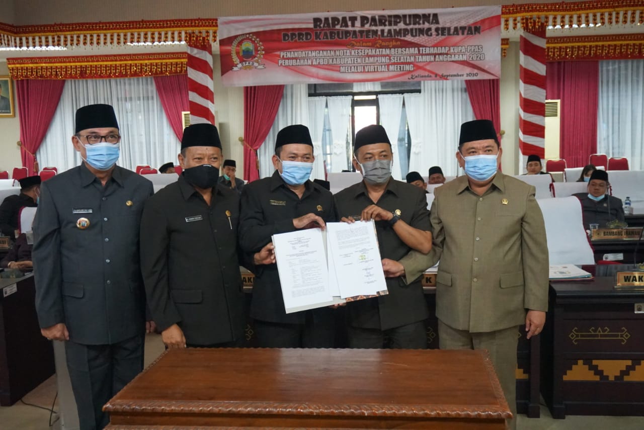DPRD-Pemkab Lamsel Sepakati KUPA-PPAS Perubahan APBD TA 2020