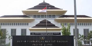 Anggota Dewan dan Staf Positif Covid-19 Aktivitas di Gedung DPRD Banten di Tutup