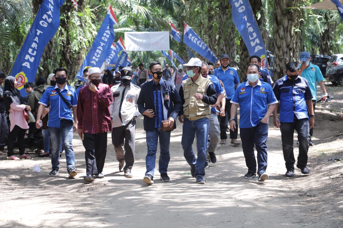 Karang Taruna Way Kanan Bakti Sosial dan Santunan Anak Yatim