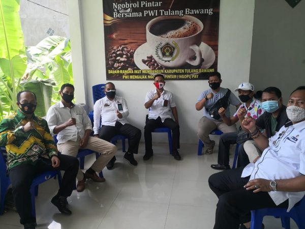 Pelaku Arogan Protokol Bupati Winarti Kepada Wartawa Minta Maaf di Kantor PWI