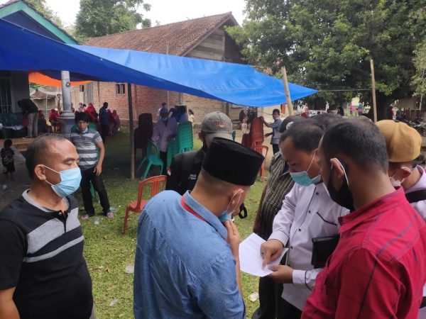 Bawaslu Pesisir Barat Bubarkan Kanpanye Ilegal Paslon Nomor 1